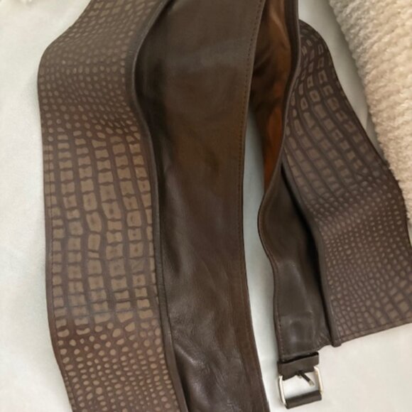 Brown leather wide belt - Picture 4 of 4